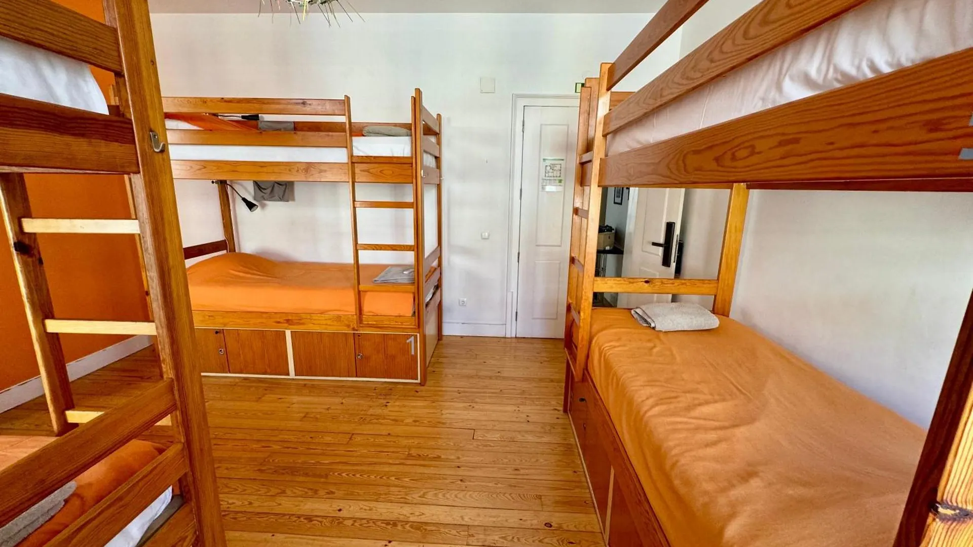 Lisbon Lounge Hostel