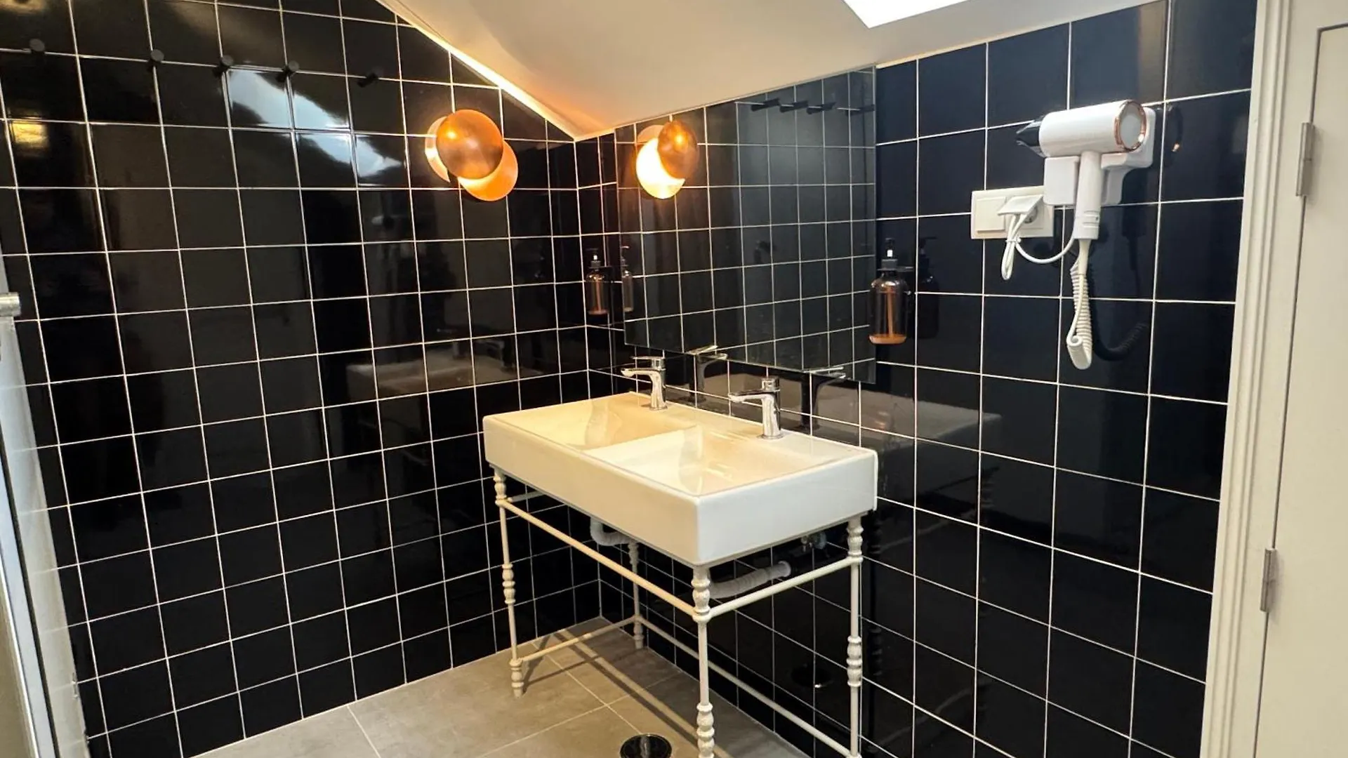 Lisbon Lounge Hostel